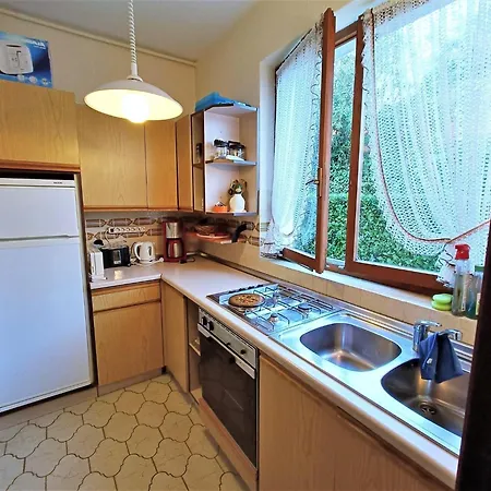 In Con Pino E Veddasca With Garden Appartement
